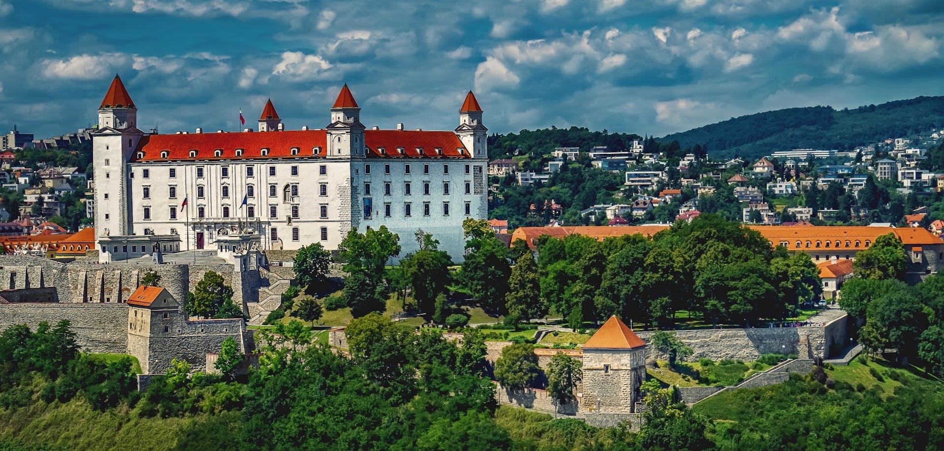 Reliable Slovakia Dedicated Server – No 1 Dedicated Hosting in Bratislava